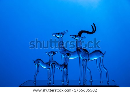 Deer Father Mother With Cubs glass