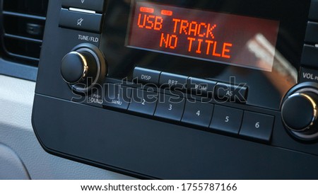 Close up the radio on the car