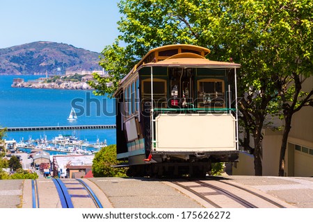 San francisco Hyde Street Cable Car Tram of the Powell-Hyde in California USA Royalty-Free Stock Photo #175626272