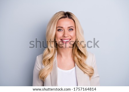 Close-up portrait of her she nice attractive lovely pretty cheerful content wavy-haired businesslady expert shark banker financier isolated over light white gray pastel color background