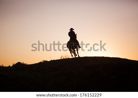 Cowboy in North Dakota, Sunset ride