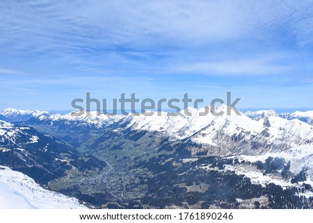 Picture of beautiful moutain scenery, seeing from cable car: Glacier 3000, Switzerland: 7/5/2019