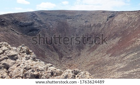 Calderon Hondo Volcano, Crater Background
