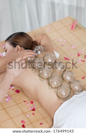 	A Chinese medicine cupping of the young lady	