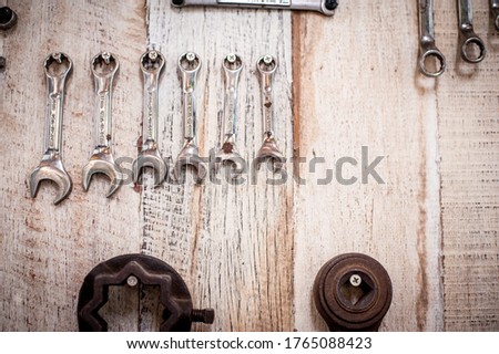 A wrench is a tool for Tighten the knots or Confiscate various devices Has a long handle, the head is shaped to fit the device To be used for locking devices such as knots, wrenches, made of steel In 