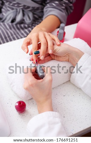 manicure treatment 