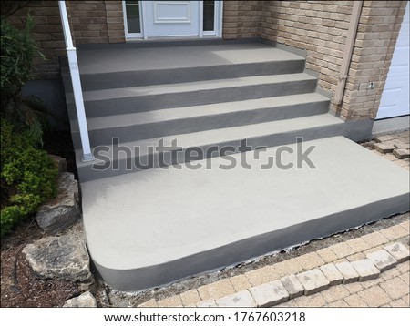 Image example of different steps to properly prepare and resurface an old chipped concrete staircase to a renewed finish.