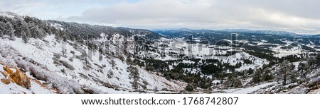 
Panoramic of snowy Tagus valley in winter