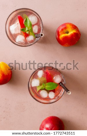 Cold peach tea with mint. Cold drinks. Healthy eating. Vegetarian food