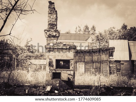 old abandoned house after fire