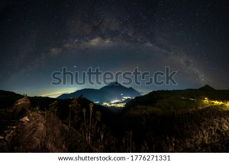 Milkyway of Sindoro Mountain in Dieng Plateau, Central Java, Indonesia.

Grainy and Soft Focus