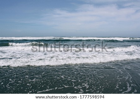 ocean waves on beach shore