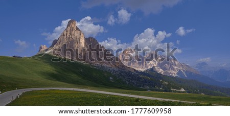 Giau Pass in the italian Dolomites