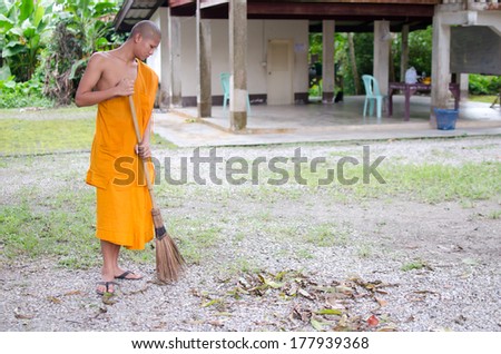 Buddhist monk, Thai monk Sweep temple.