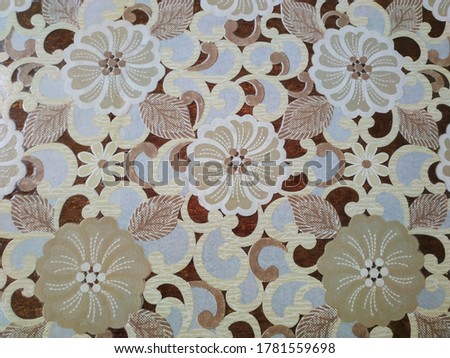 Picture with white and brown colors.