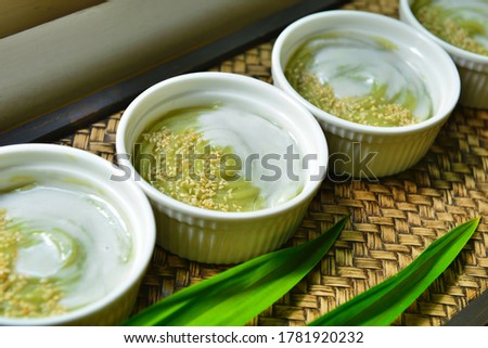 Homemade Pandanus leaf Fresh Custard - Thai Dessert