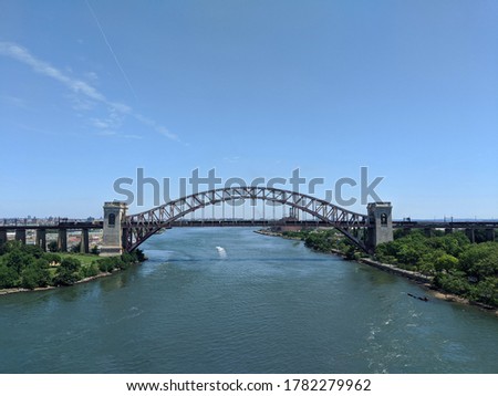 The Hell Gate Bridge connecting Astoria, Randall's Island and the Bronx
