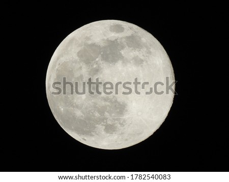 Bright close full moon picture