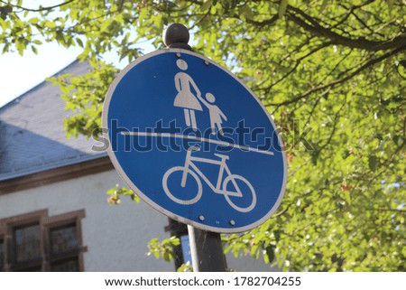 German Traffic sign bicycle path / pedestrian walkway