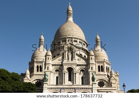 The Church Sacre-Coeur in Monmartre, Paris