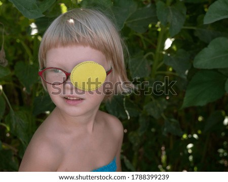 Portrait of a funny child wearing new glasses with squint patch
Orthopad Boys Eye Patches Strabismus Glasses Head (Lazy Eye)