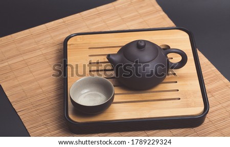 Chinese traditional teapot and tea set covered with tea stains