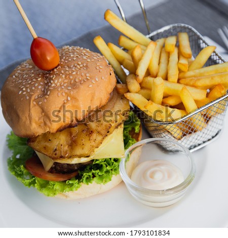 burger with french fries, picture with natural light 