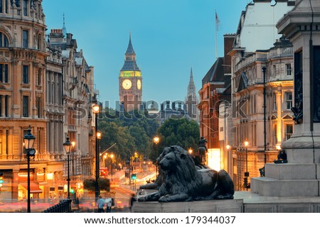 Street view of Trafalgar Square at night in London Royalty-Free Stock Photo #179344037