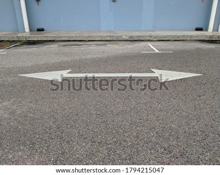 one way but using two arrow directions