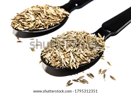 A picture of cumin seeds 