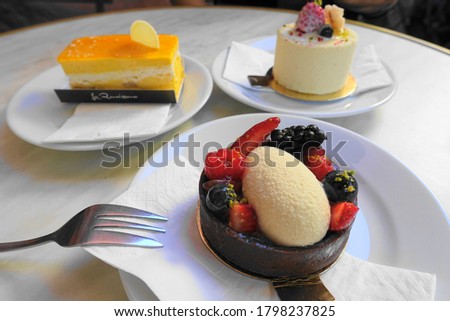 food sweets cake deserts photo