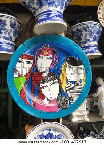 ceramic crafts that are sold at the same time as food stalls