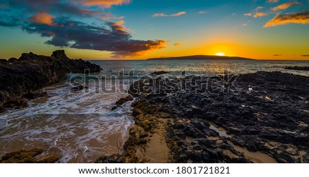 Amazing sunset. Beautiful nature of Hawaii