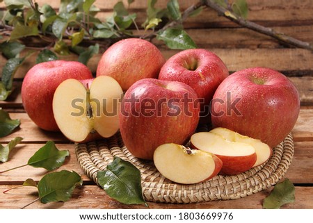 
Fresh apples image shot in studio