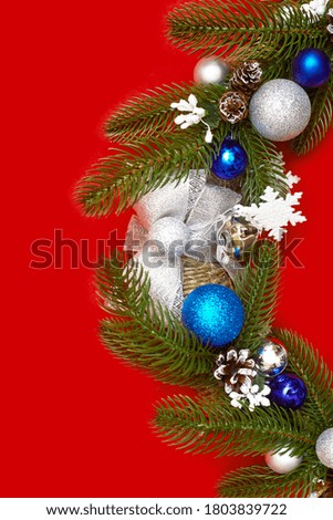 christmas wreath on a red background, flatley, copyspace