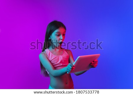 Little girl's photo in studio