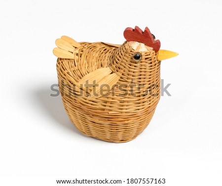 Chicken basket for putting eggs