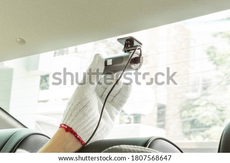Installing car rear camera video recorder, Car Service.