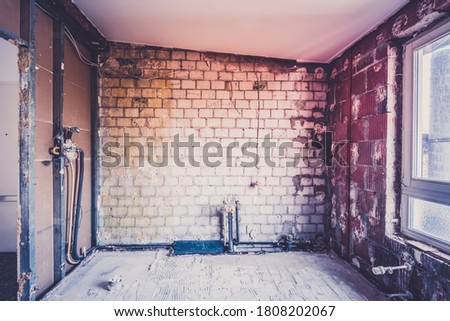 bathroom during renovation, bath refurbishment