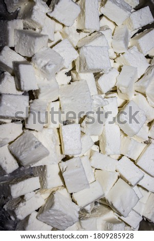 A picture of paneer slices