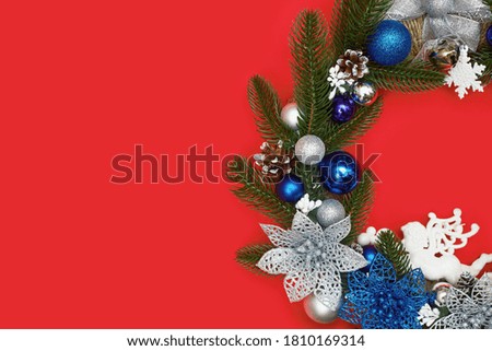 christmas wreath on a red background, flatley, copyspace