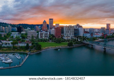 Sunset in Downtown Portland, Oregon