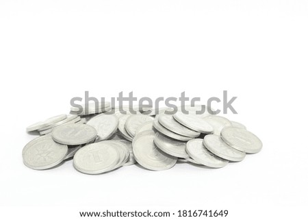 Close-up images of the coin on white background.