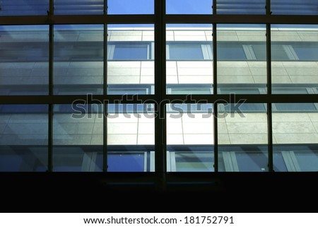 The photography through a glass roof in back light conditions / Glass roof                     