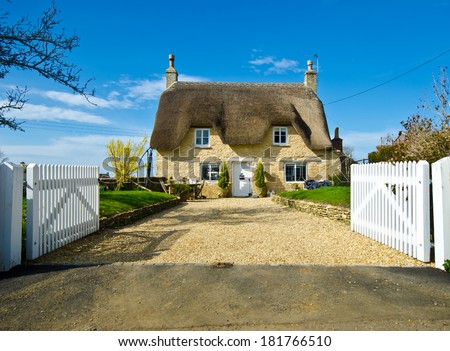 English Village Cottage Royalty-Free Stock Photo #181766510