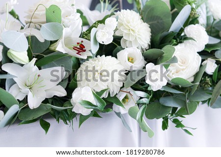 Wedding Floral (bridal bouquet, table centerpiece, table high centerpiece, table low centerpiece, wedding decor, wedding table)