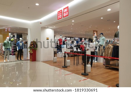 Queensbay mall uniqlo UNIQLO Careers