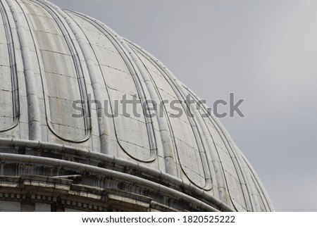 Close up on St. Paul Cathedral's dome in London 