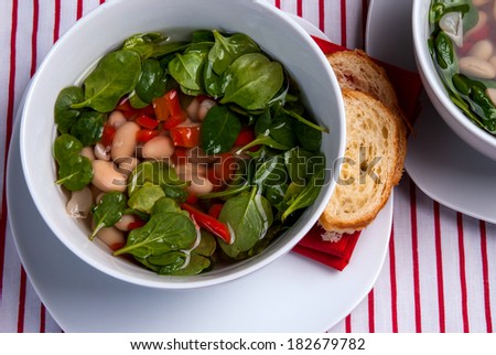 Beans Soup with Spinach and Grilled Pepper