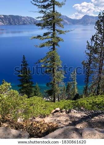 A Beautiful pic of Crater lake